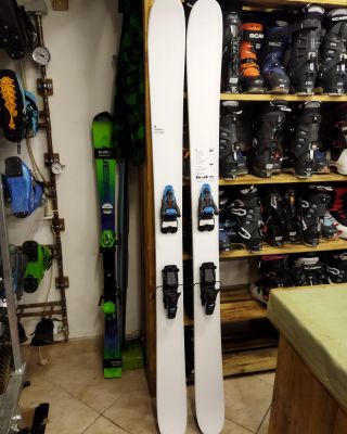 🎿 bylo nám ctí montovat vázání a servisovat takové krasavice 🤩 🤟 AK 121 (190cm) CANDIDE SKIS 🌟 ‼️Nové lyže je nutné...